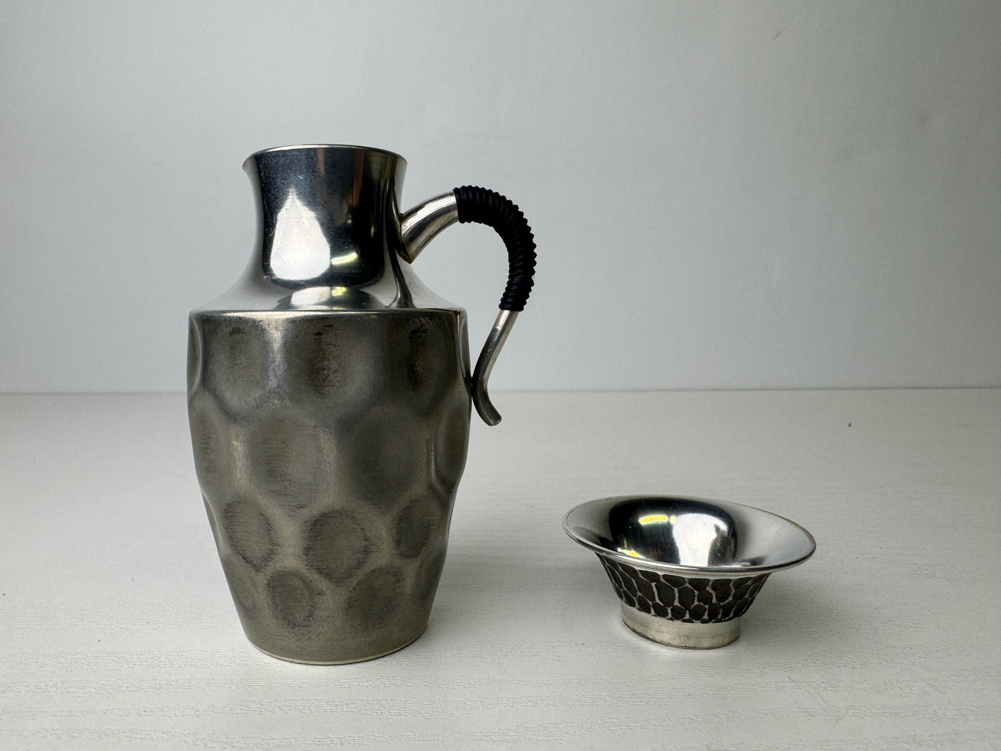 Y9481 CHOUSHI Tin Tokkuri Sake bottle cup set signed box Japan antique tableware