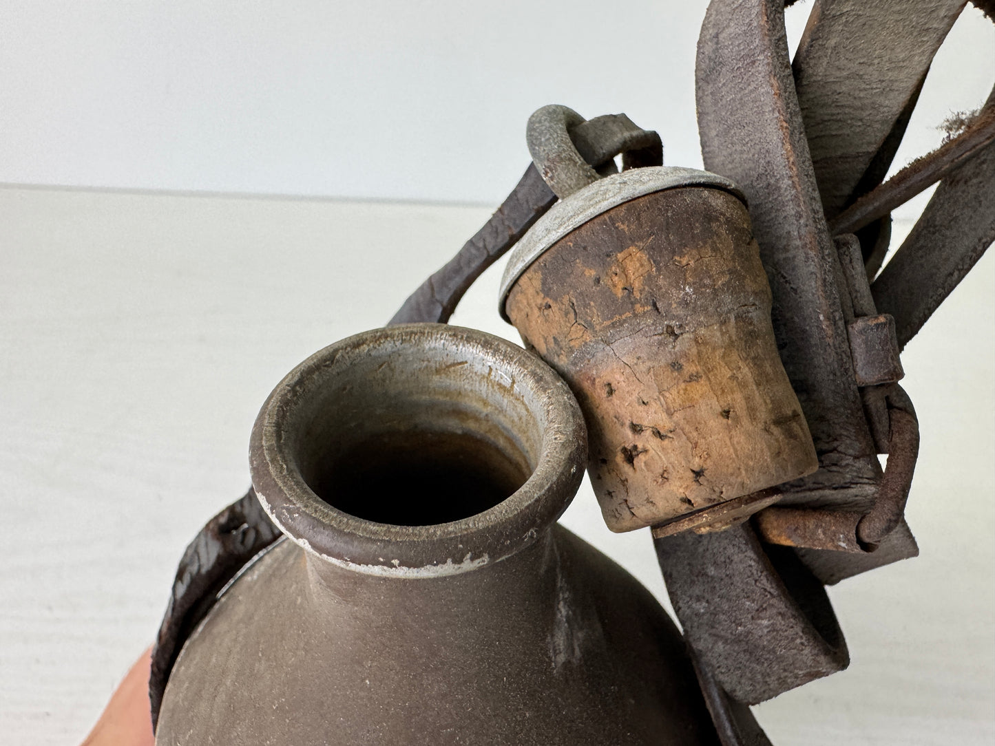 Y9488 Imperial Japan Army Water bottle wartime material Japanese WW2 vintage
