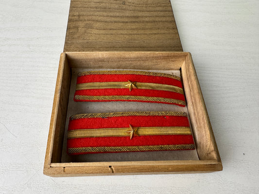 Y9490 Imperial Japan Army Star mark Epaulettes box miitary Japanese WW2 vintage