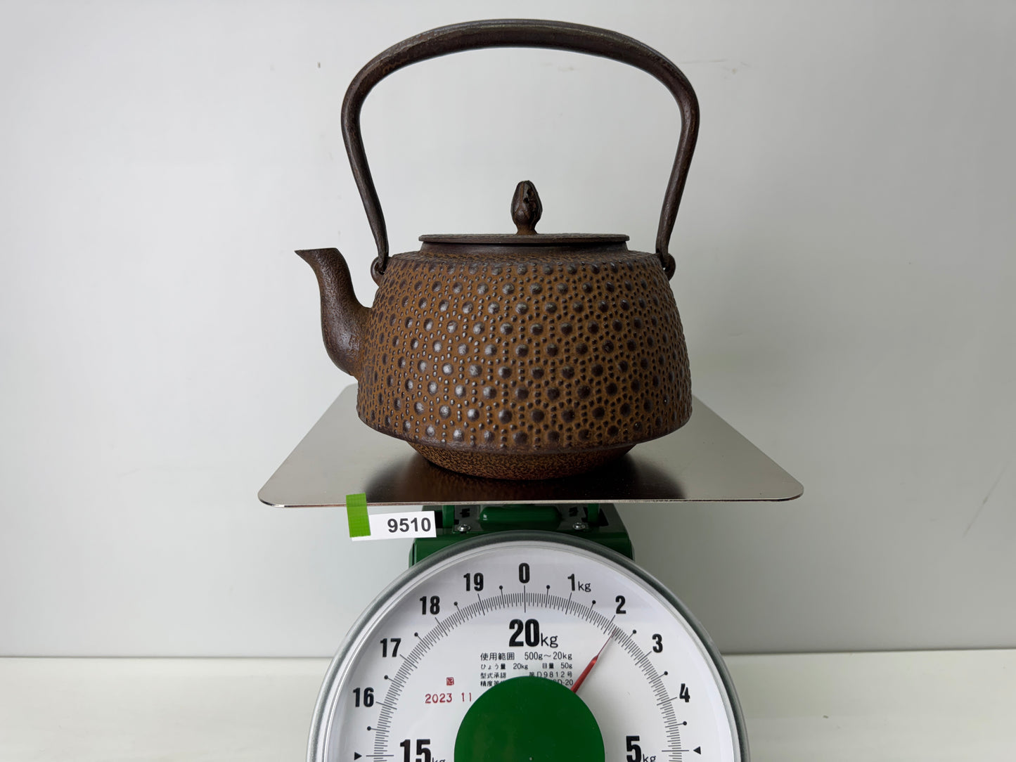 Y9510 TETSUBIN Iron Nambu teapot kettle signed Japan antique tea ceremony sencha