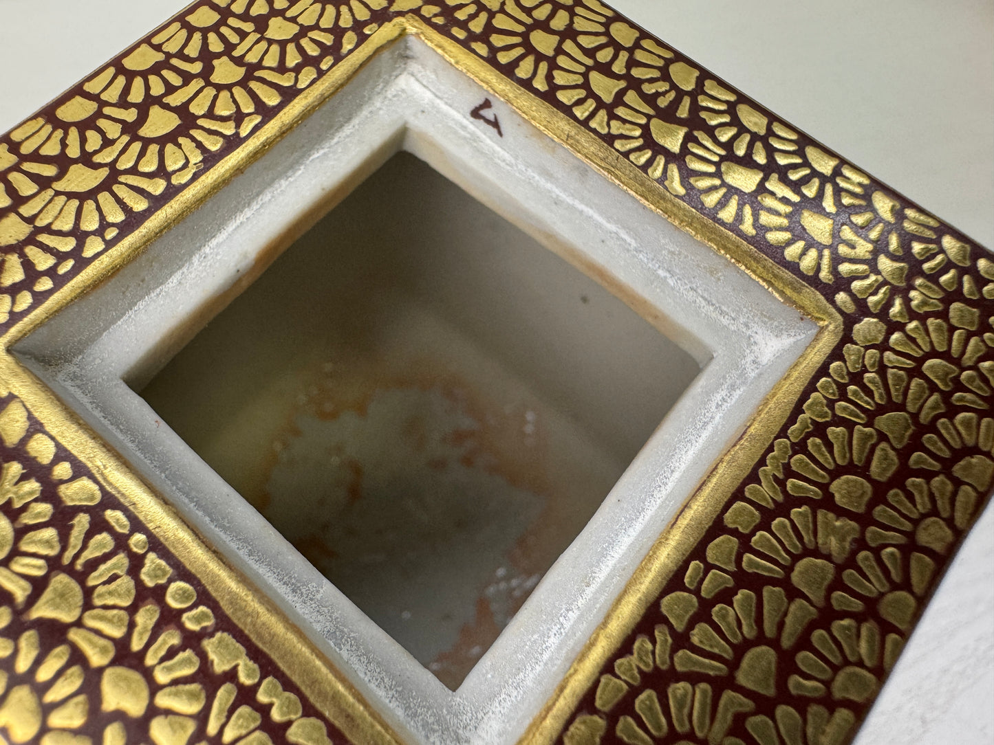 Y9513 KOURO Kutani-ware Aochibu signed box Japan antique Incense Burner aroma