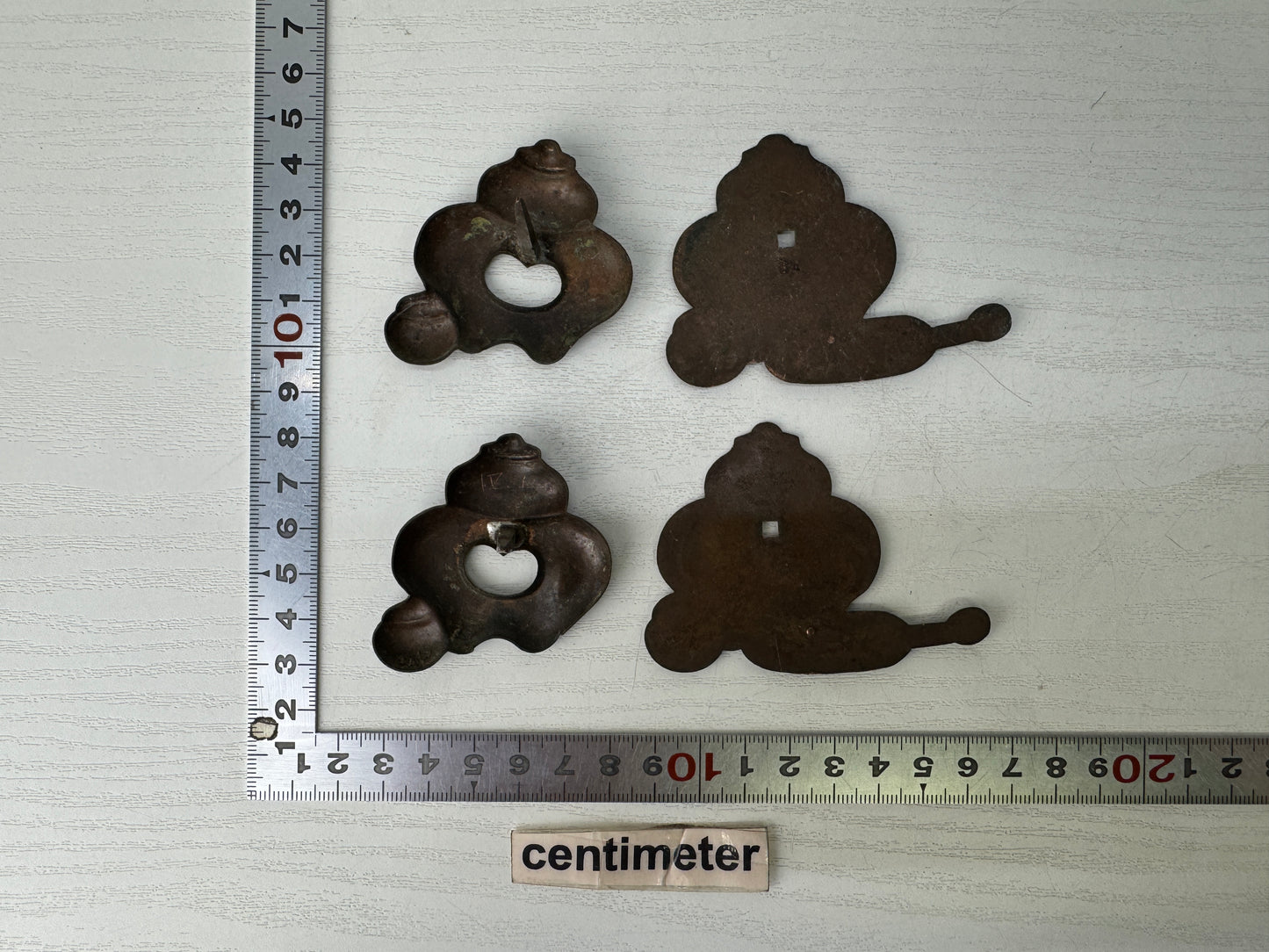 Y9531 KUGI KAKUSHI 2 Decorative nail head covers set tea kettle Japan antique