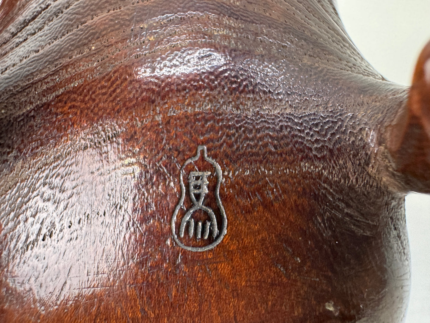 Y9557 OKIMONO Zelkova wood carving Frog figure figurine signed Japan antique