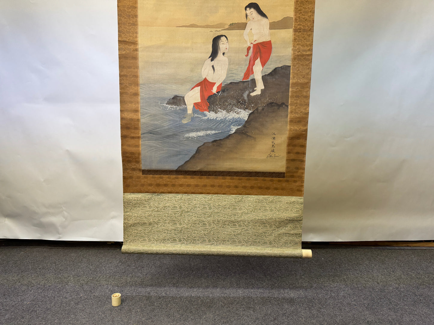 Y9586 KAKEJIKU Beautiful woman signed box Japan antique hanging scroll interior