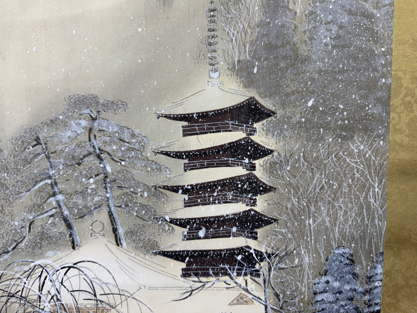 Y9589 KAKEJIKU Snow scene 5-storied Pagoda signed Japan antique hanging scroll