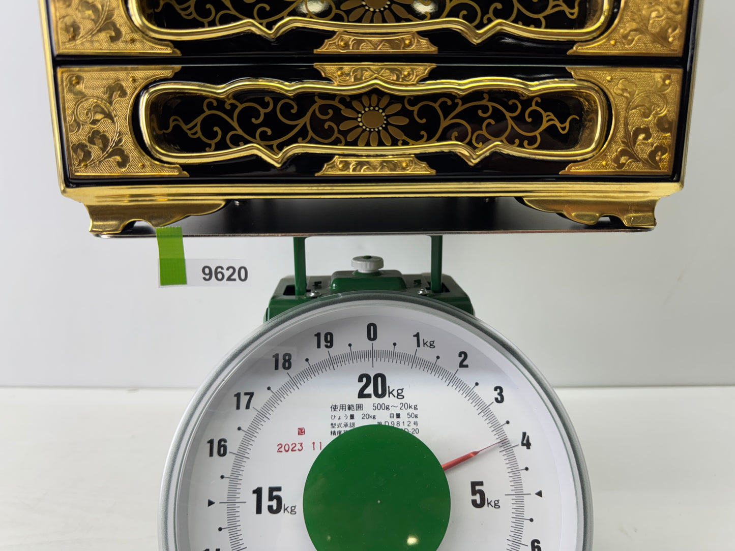 Y9620 BOX Makie family crest Buddhist Sutra case storage Japan antique container