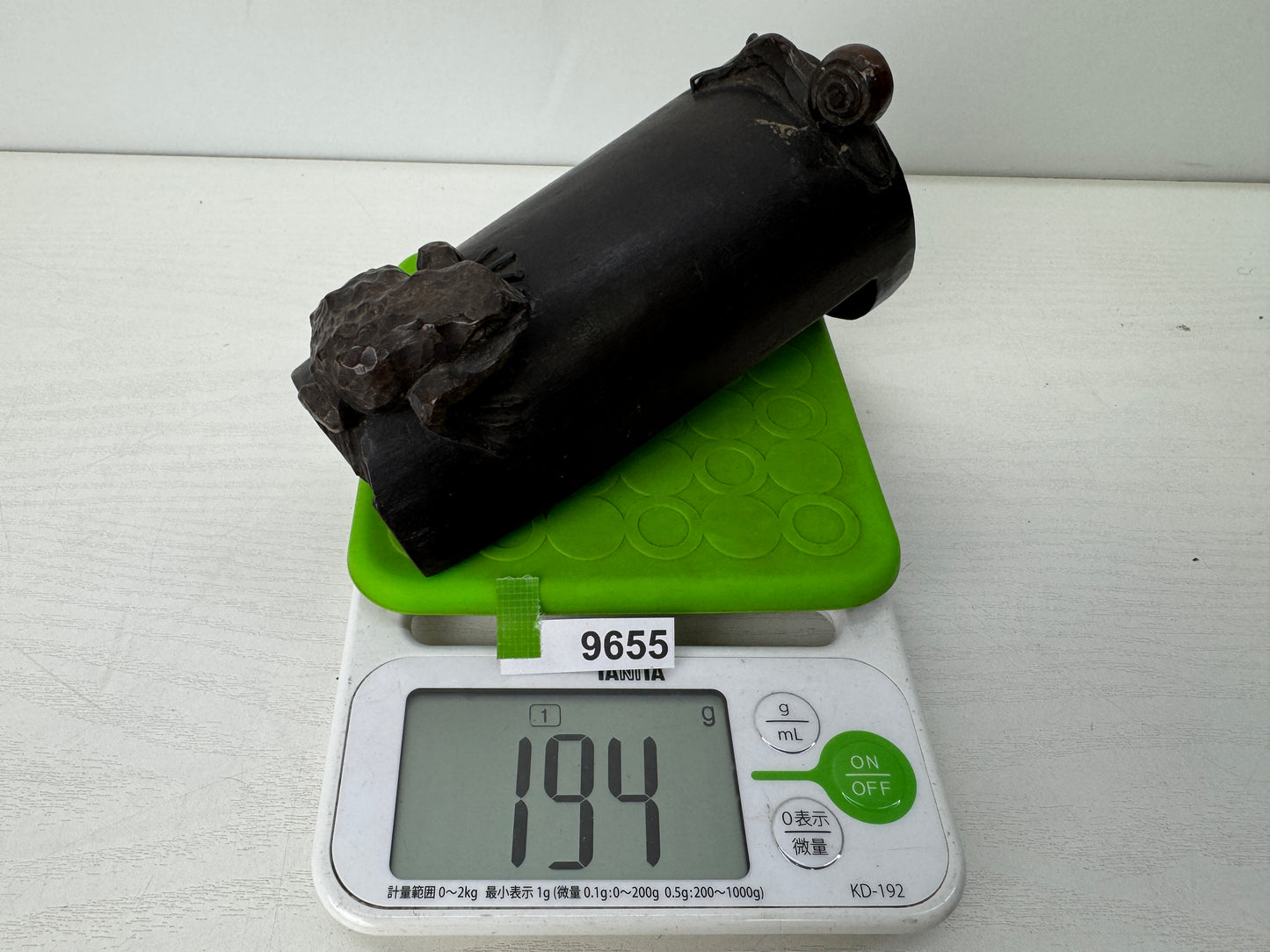 Y9655 OKIMONO wood carving Tile Frog Snail figurine Japan antique interior decor