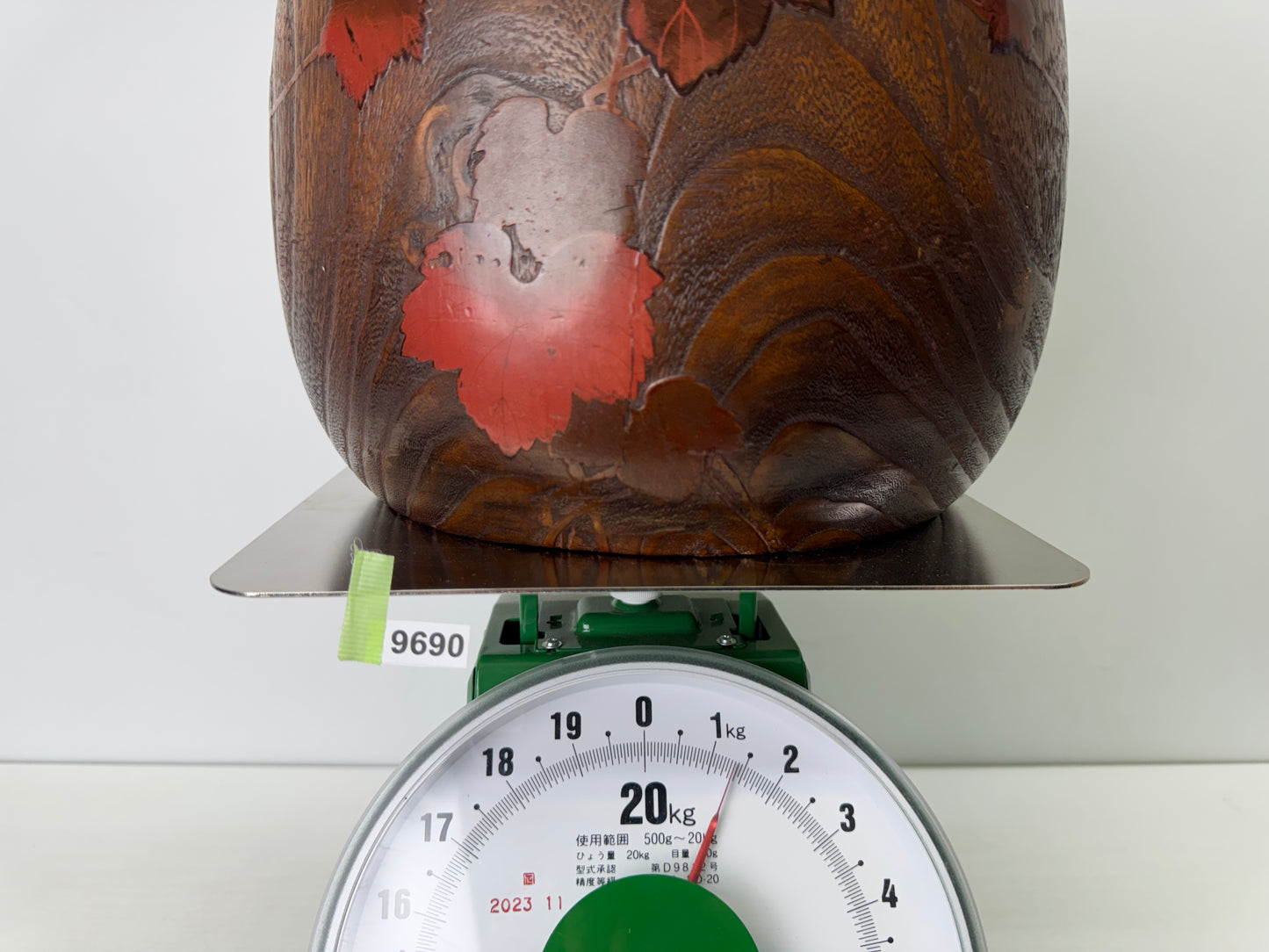 Y9690 HIBACHI Paulownia wood charcoal brazier Autumn leaves Makie Japan antique