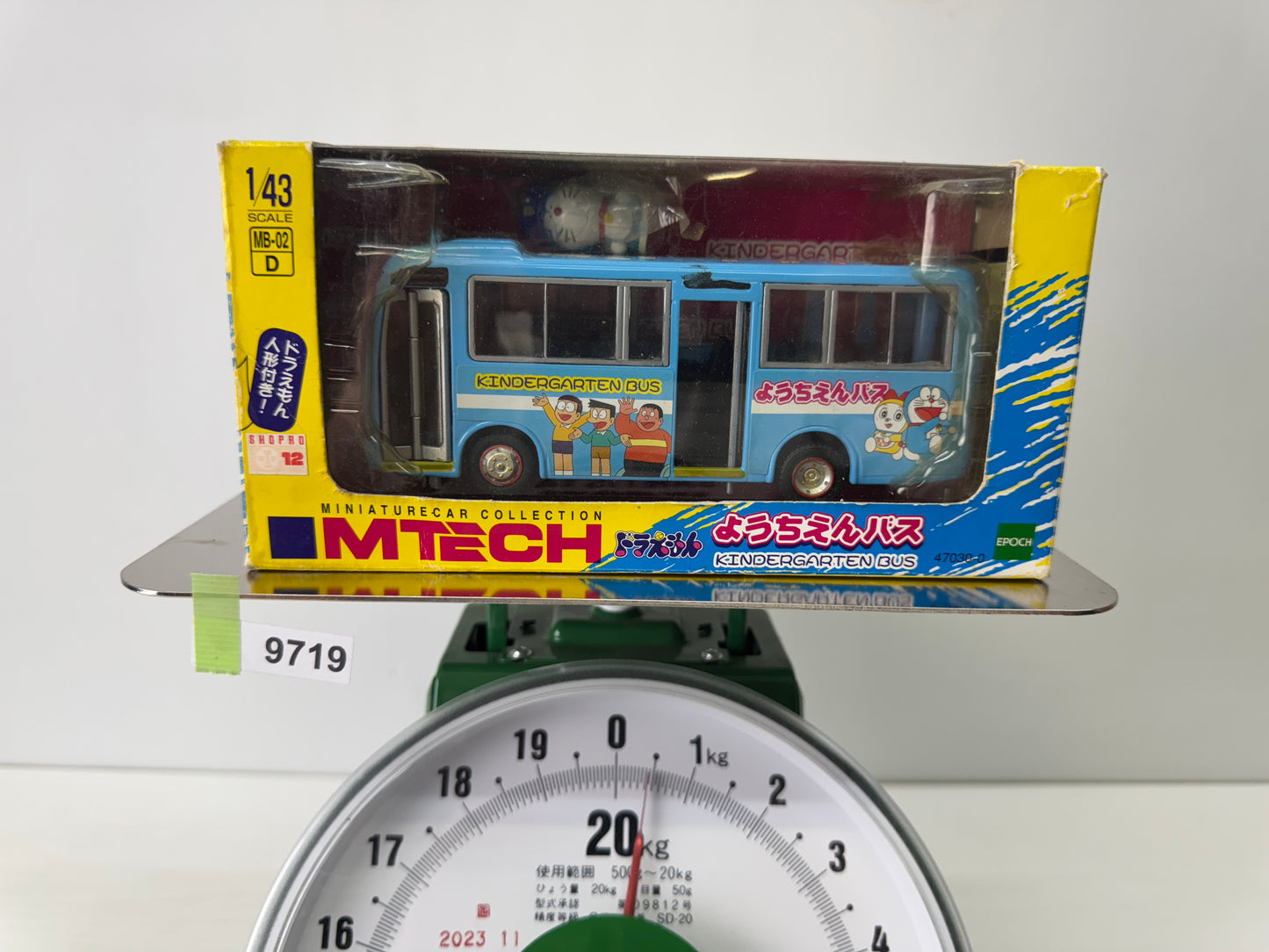 Y9719 TOY EPOCH Doraemon Kindergarden bus miniature car Japan vintage transport