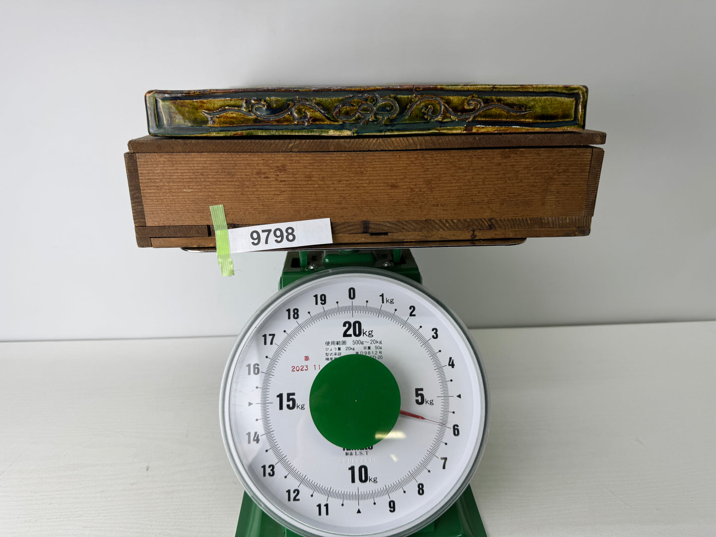 Y9798 TRAY Oribe-ware kettle rest signed box Japan antique tea ceremony pot mat