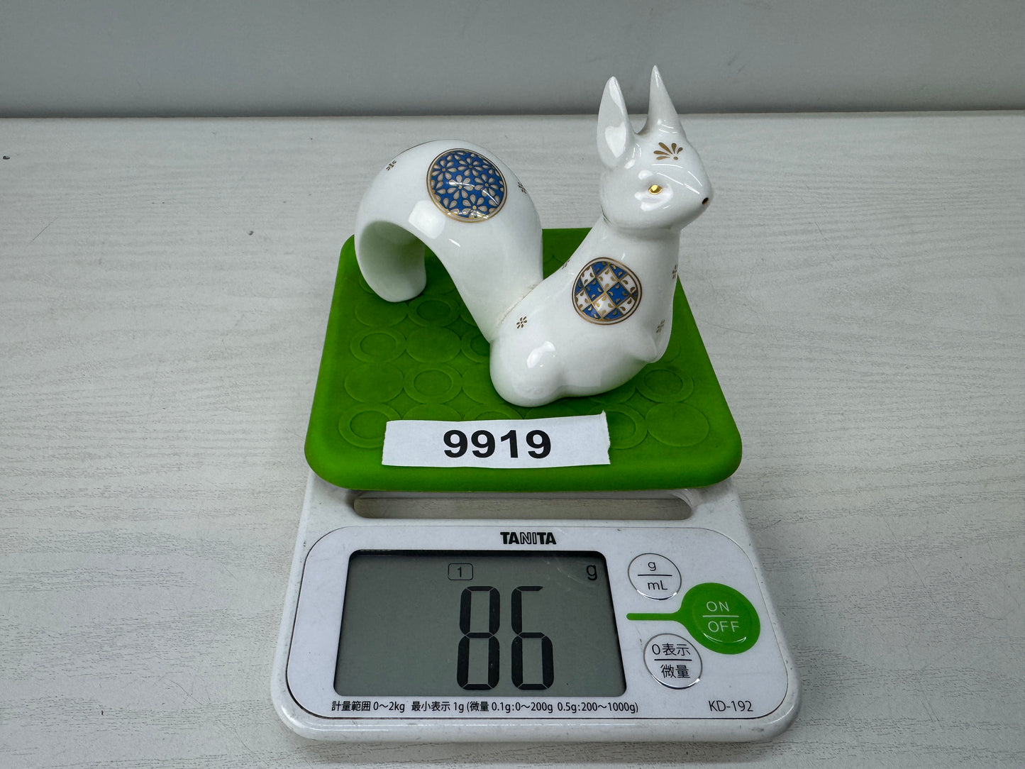 Y9919 OKIMONO Noritake ceramic Squirrel figurine signed Japan antique interior