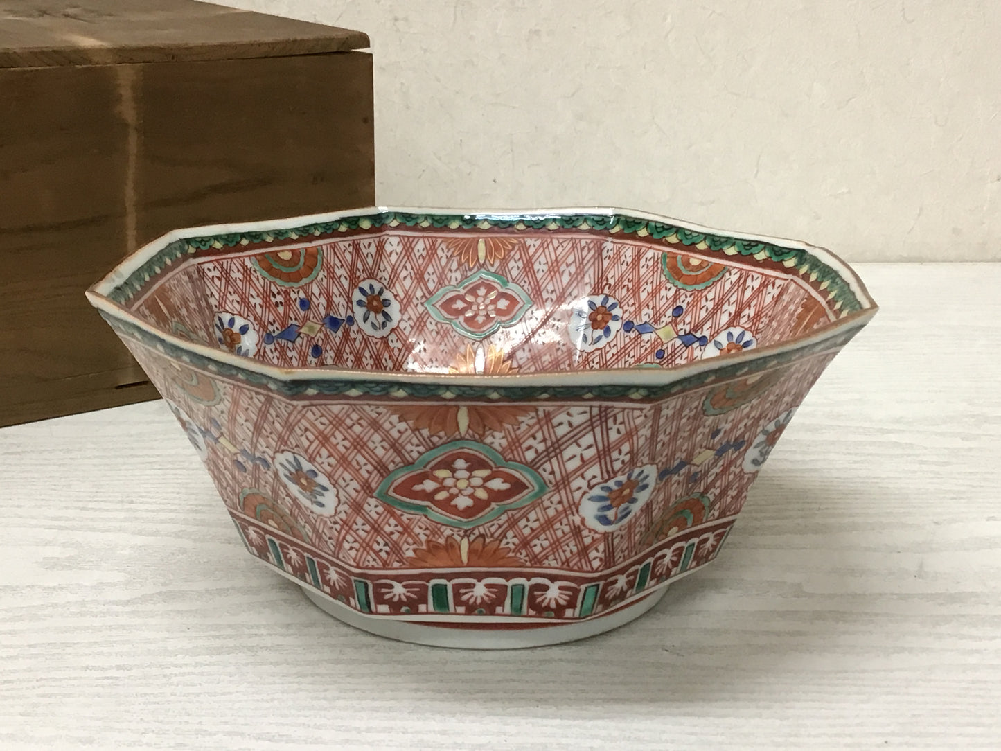 Y2068 CHAWAN Kutani-ware Octagon color painting signed box Japan confectionery