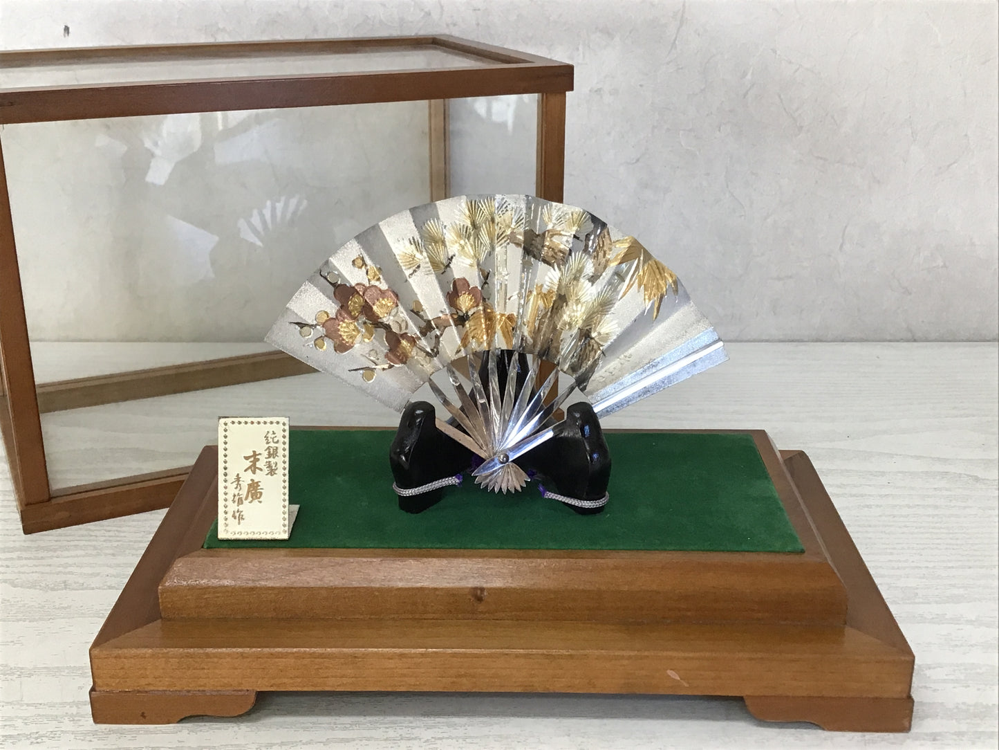 Y2273 OKIMONO Sterling silver Fan glass case Japan antique home decor interior