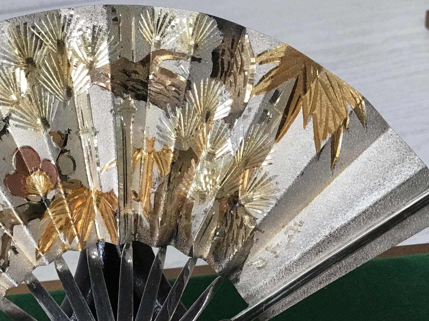 Y2273 OKIMONO Sterling silver Fan glass case Japan antique home decor interior