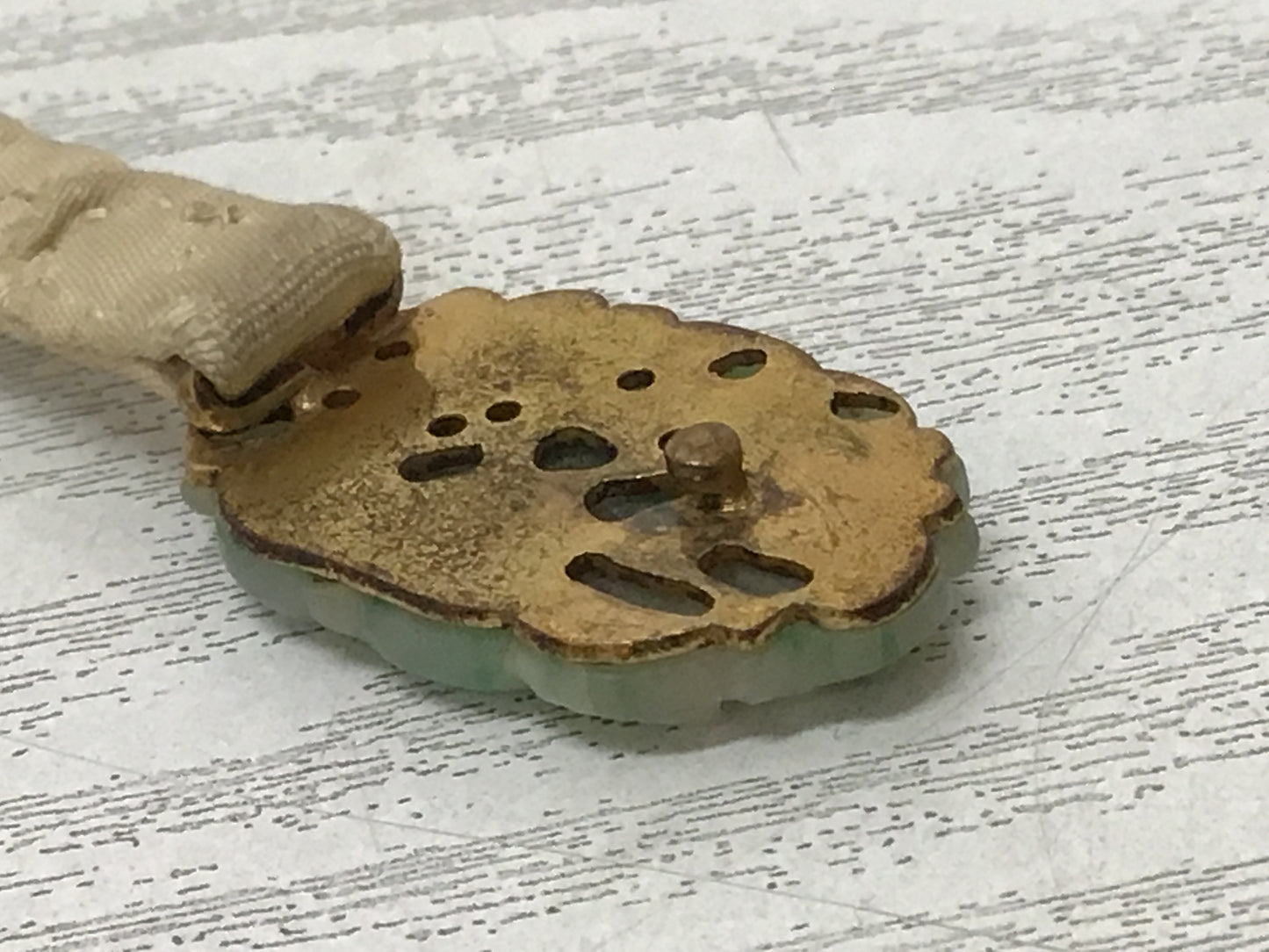 Y2295 OBIDOME Jade openwork Sash Clip brooch box Japanese Kimono vintage antique