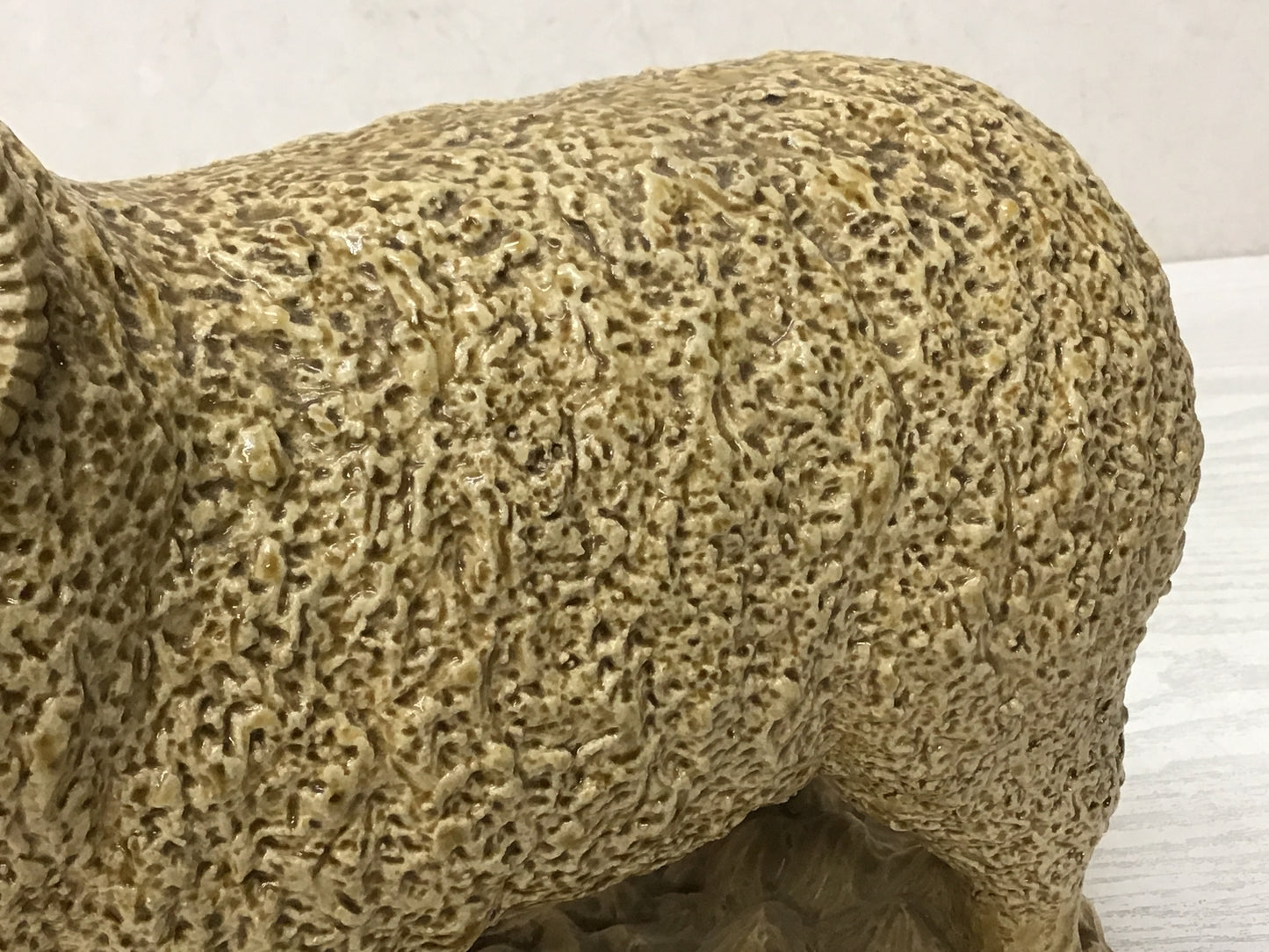 Y2545 OKIMONO Seto-ware Sheep figure signed Japan antique interior home decor