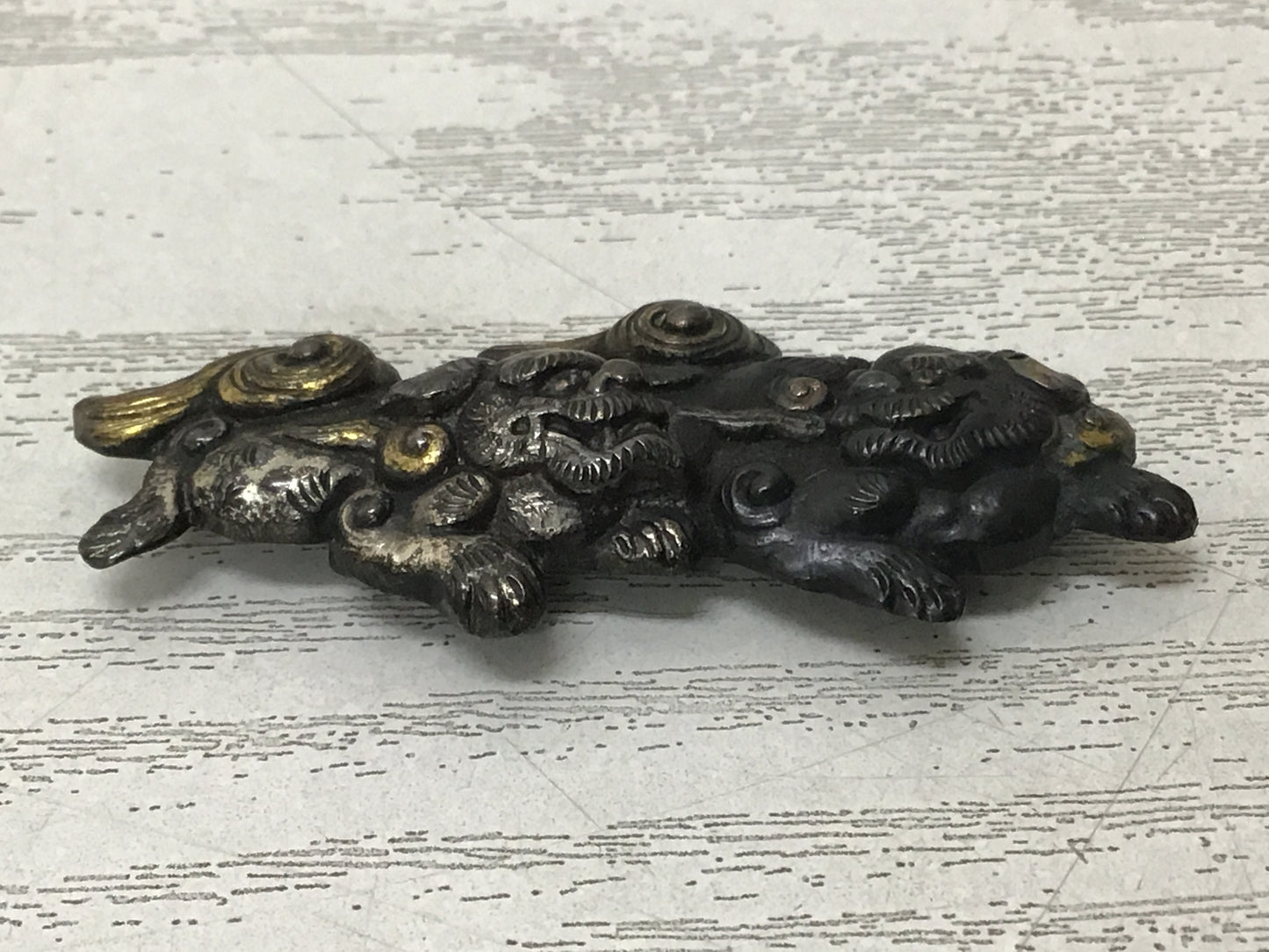 Y2652 OBIDOME Metalwork Lion JAPANESE KIMONO SASH CLIP antique accessory