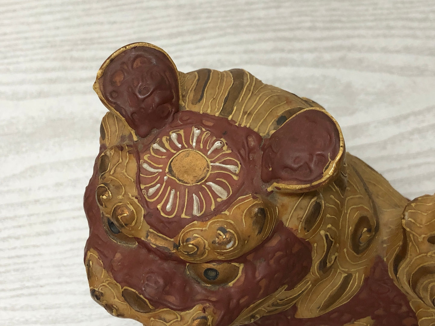 Y2908 OKIMONO kutani-ware Lion Ball signed Japan antique statue figure figurine