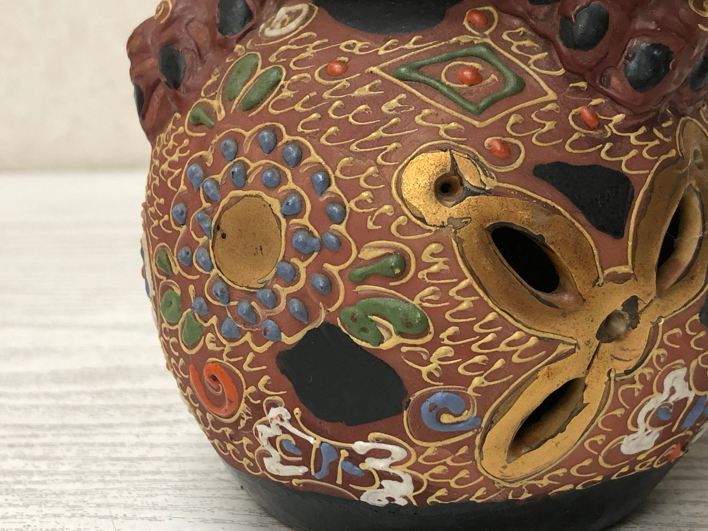 Y2908 OKIMONO kutani-ware Lion Ball signed Japan antique statue figure figurine