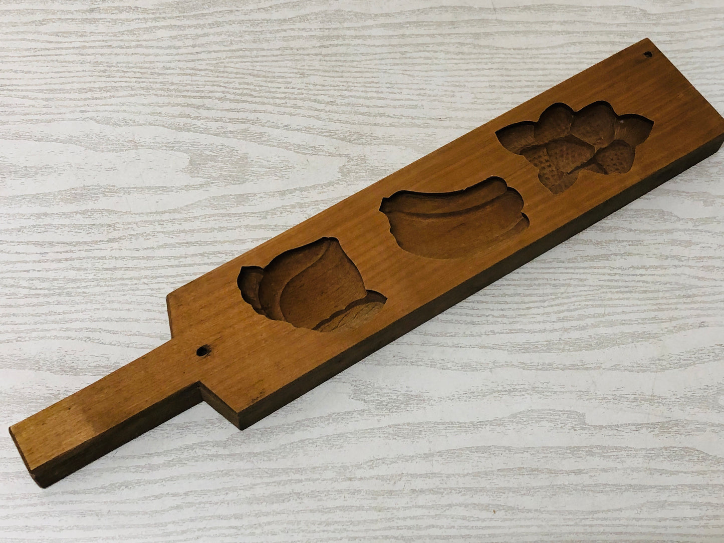 Y2937 KASHIGATA Fruit patterns handle Japan vintage Wooden Pastry Mold wagashi