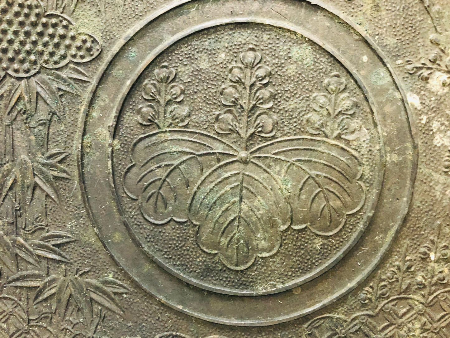 Y2947 KAGAMI Old Bronze Mirror Pine Bamboo Plum Japanese antique vintage Japan
