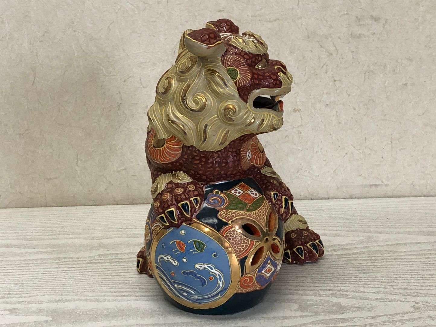 Y3123 OKIMONO Kutani-ware Lion with ball figurine figure Japan antique decor
