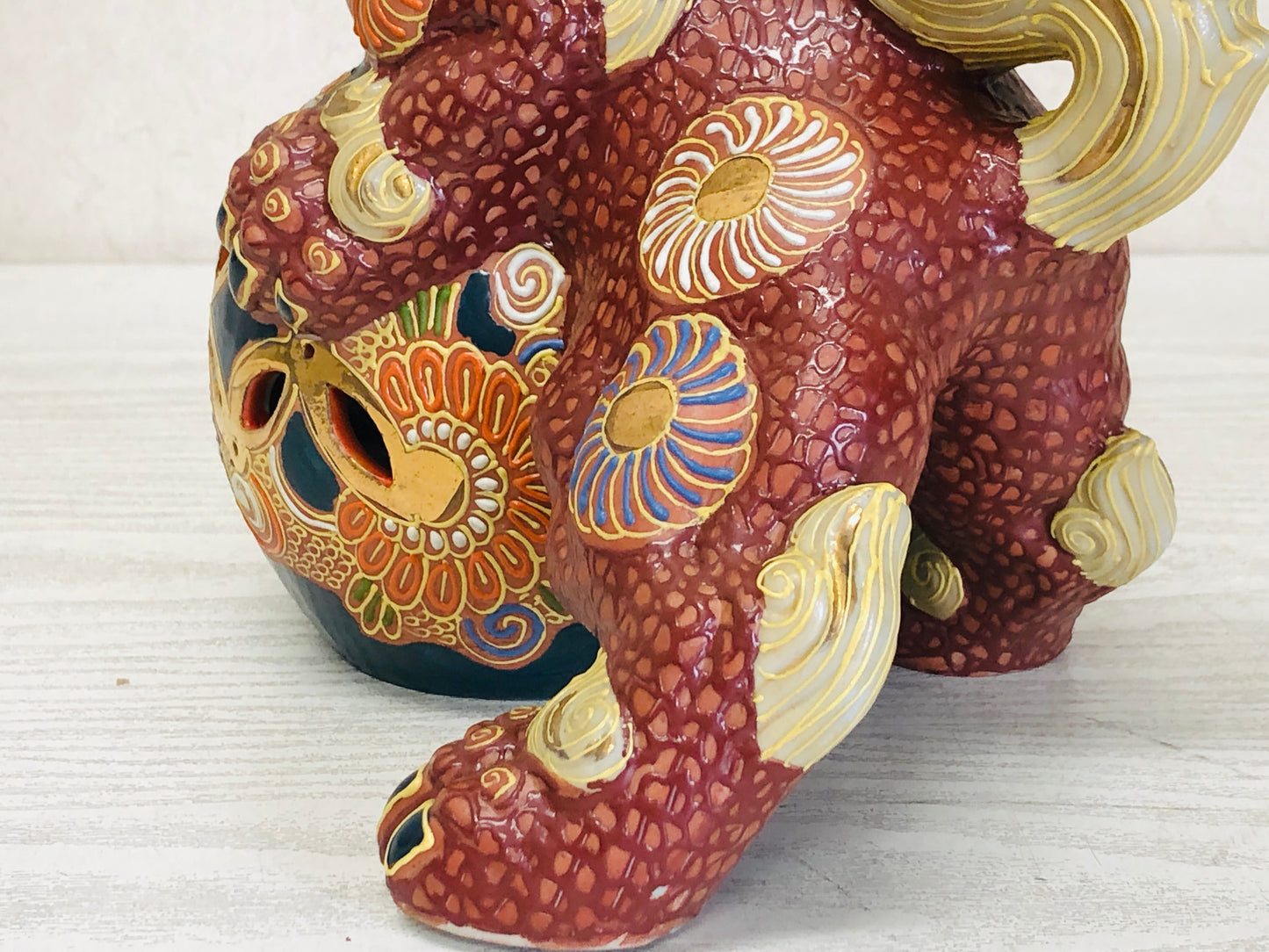 Y3123 OKIMONO Kutani-ware Lion with ball figurine figure Japan antique decor
