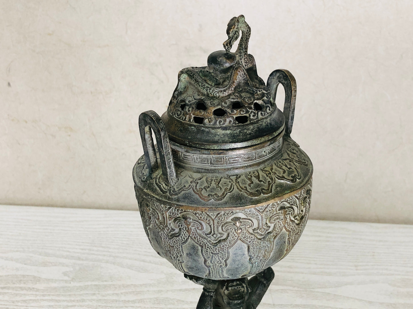 Y3355 KOURO Copper Demon Dragon knob Japan fragrance aroma incense burner