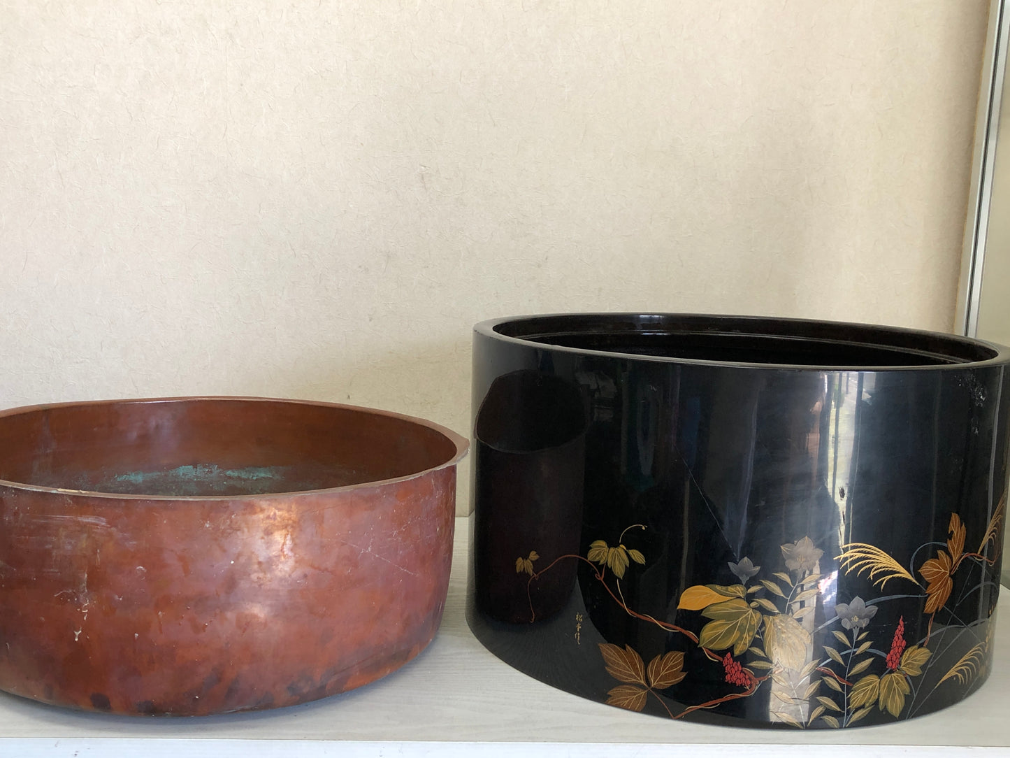 Y3387 HIBACHI Makie large charcoal brazier signed Japanese antique tea ceremony