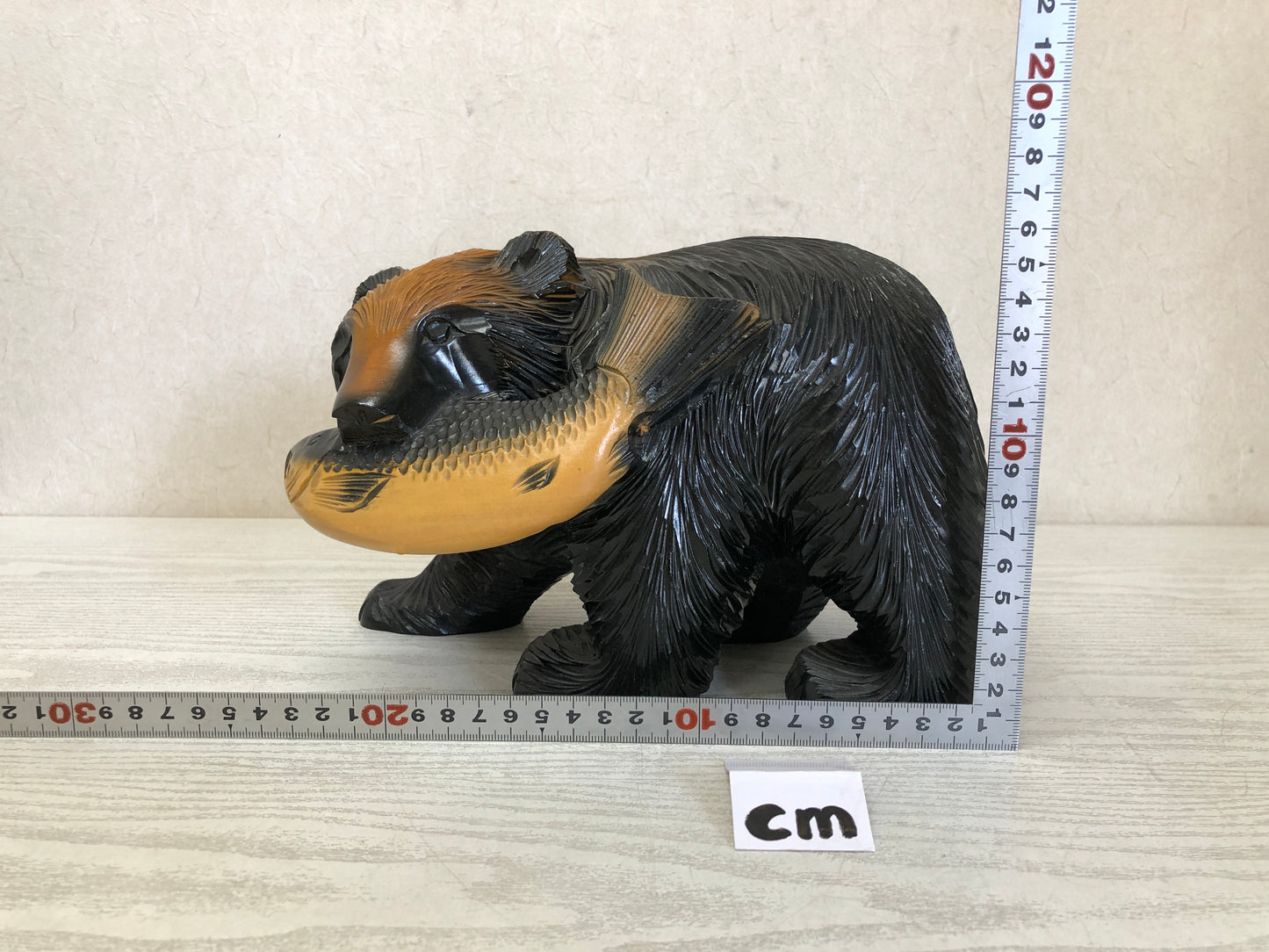 Y3408 OKIMONO Wood carving Bear figure figurine signed Japan antique interior
