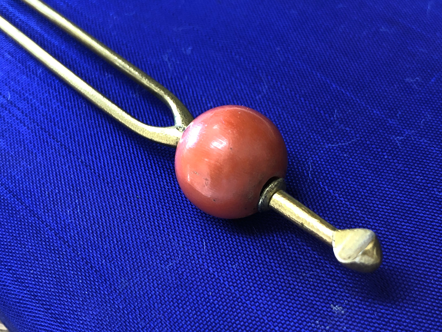 Y3432 KANZASHI Coral Ball Hair Stick Hairpin Japan kimono accessory antique