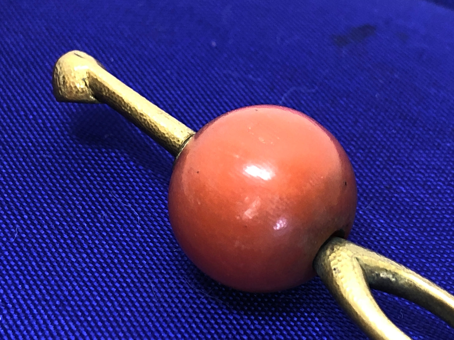 Y3432 KANZASHI Coral Ball Hair Stick Hairpin Japan kimono accessory antique