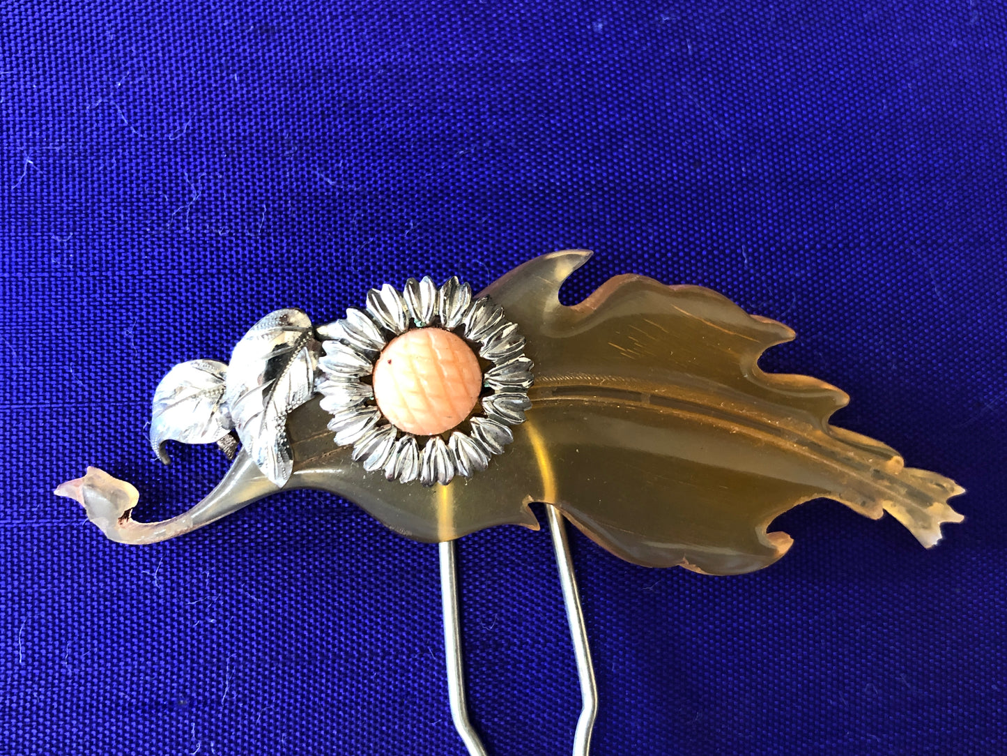 Y3433 KANZASHI Coral Work Hair Stick Hairpin Japan kimono accessory antique