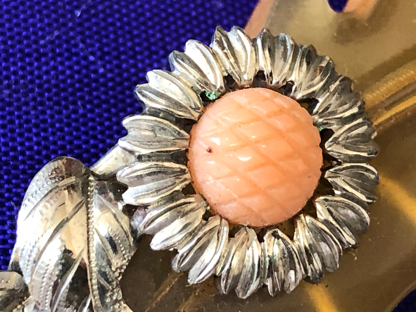 Y3433 KANZASHI Coral Work Hair Stick Hairpin Japan kimono accessory antique