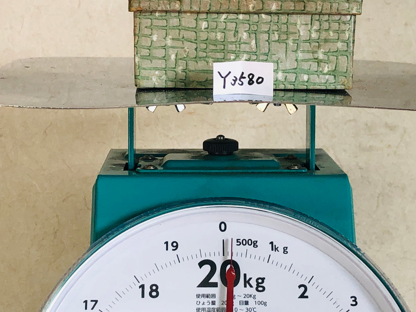 Y3580 NINGYO Clay Doll male female pair praying Japanese vintage antique Japan