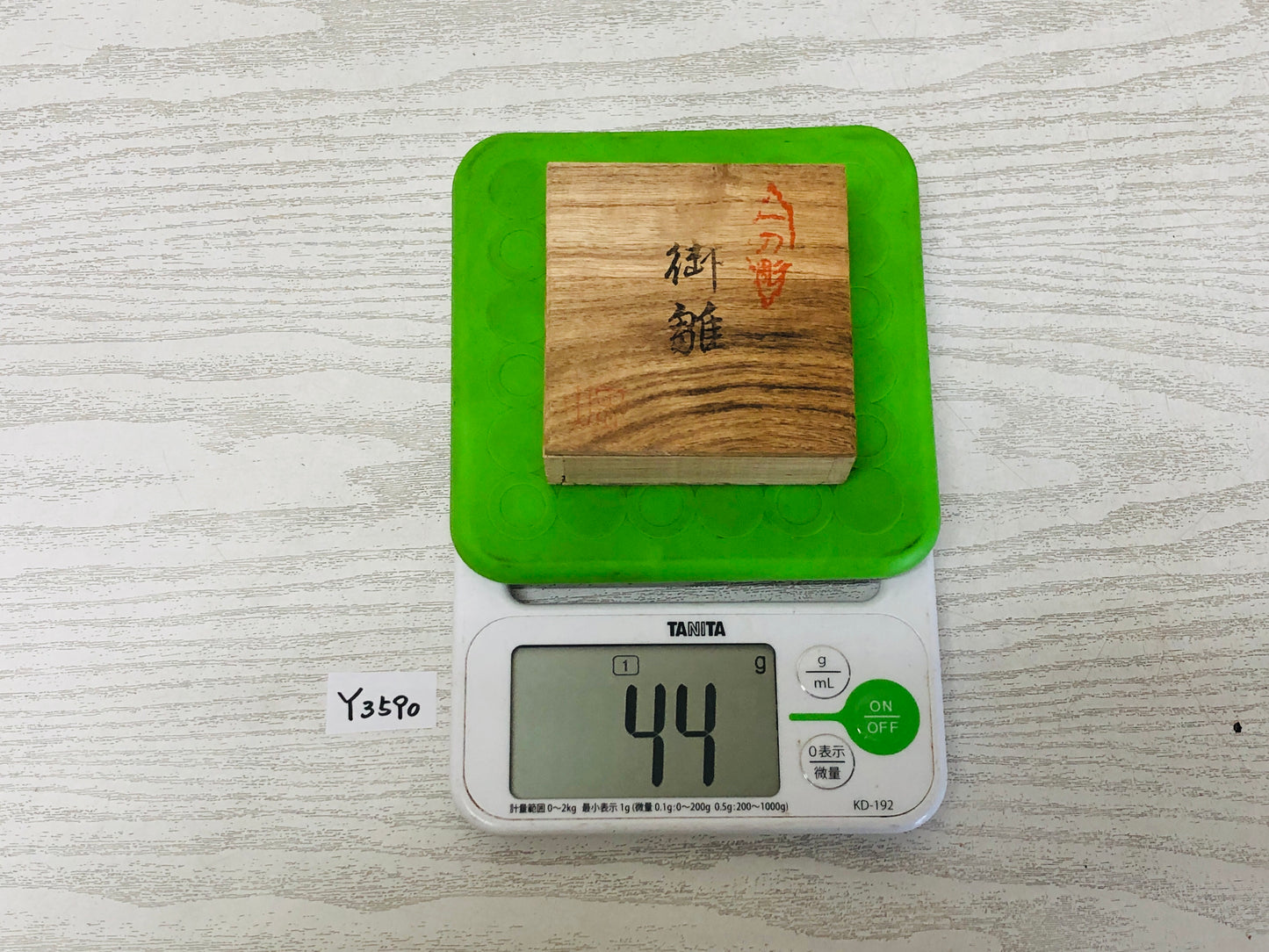 Y3590 HINA DOLL Hinamatsuri Festival figure one-knife carving box Japan antique