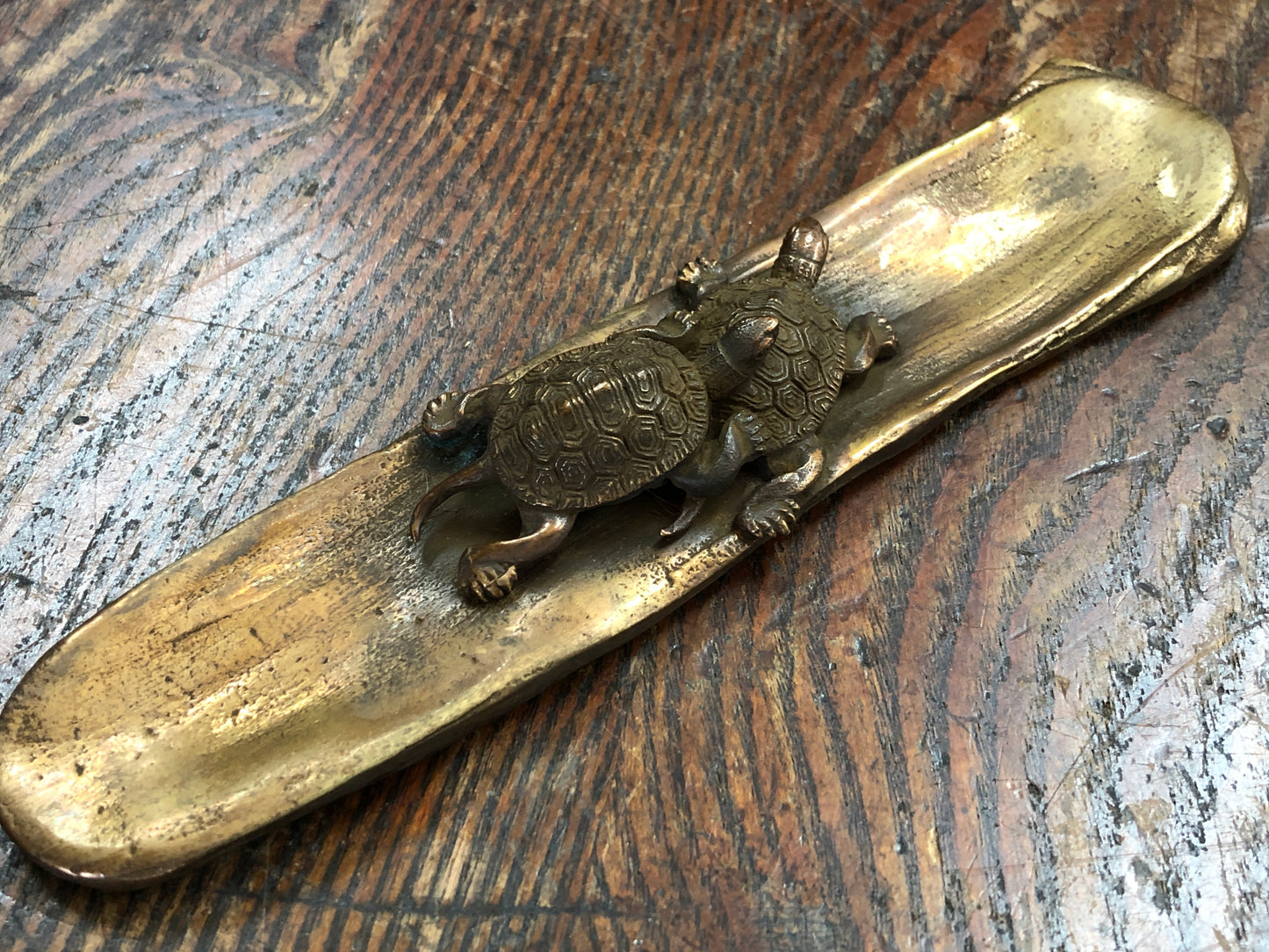 Y3602 OKIMONO Copper Paperweight Turtle signed box stationary Japan antique
