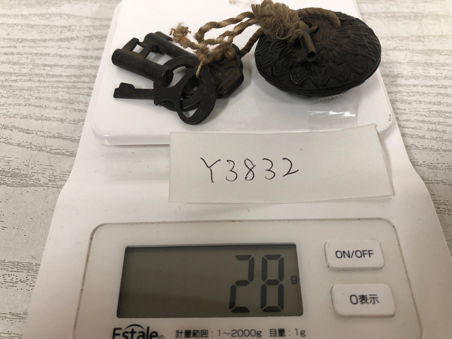 Y3832 NETSUKE wood carving Flower Manju Japan antique kimono accessory