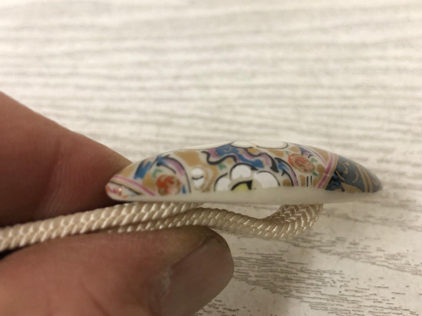 Y3843 OBIDOME Kutani-ware Sash Clip signed Flower Japan Kimono accessory antique
