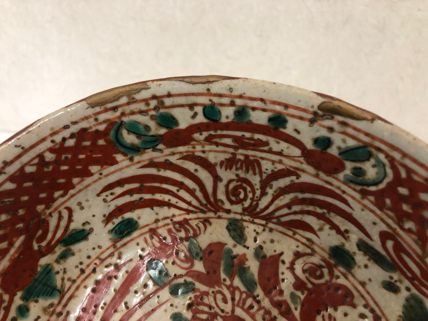 Y3919 CHAWAN Inuyama-ware red picture kintsugi box Japan confectionery bowl