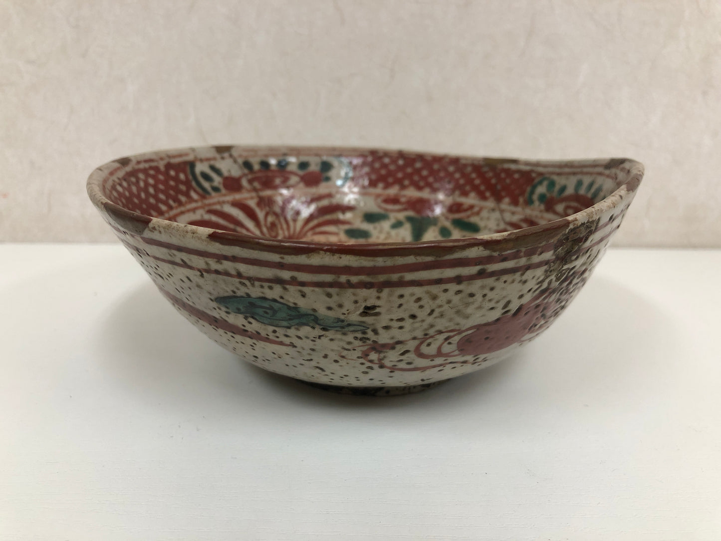 Y3919 CHAWAN Inuyama-ware red picture kintsugi box Japan confectionery bowl
