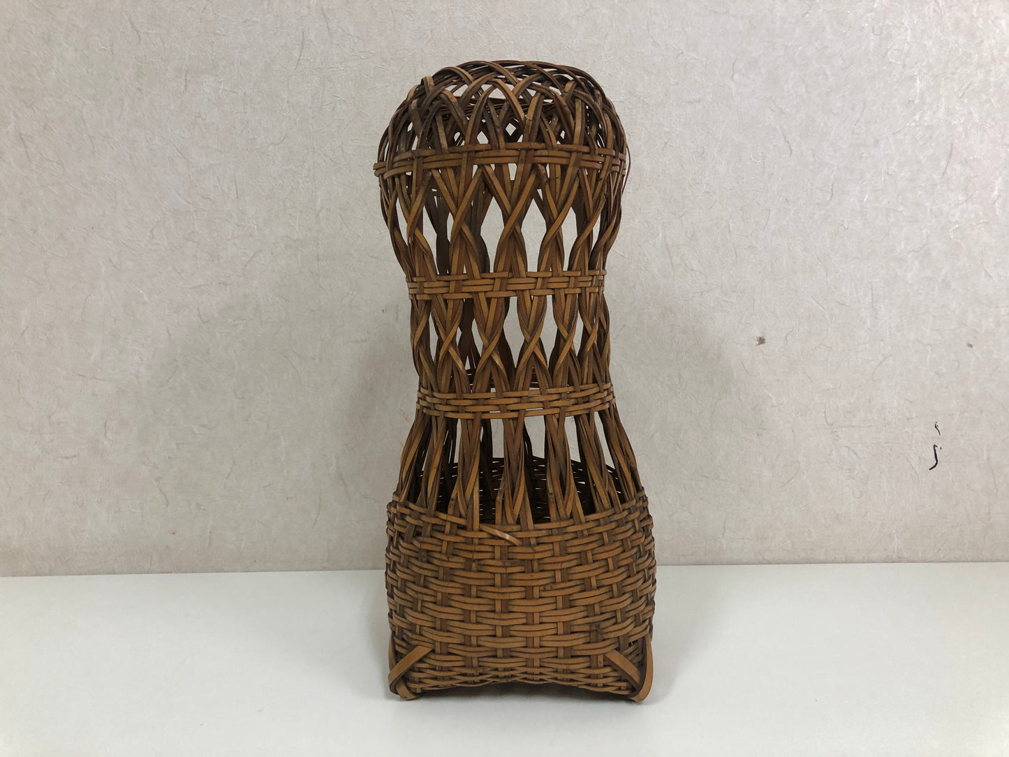 Y3942 FLOWER VASE Bamboo Japan ikebana arrangement interior antique decor