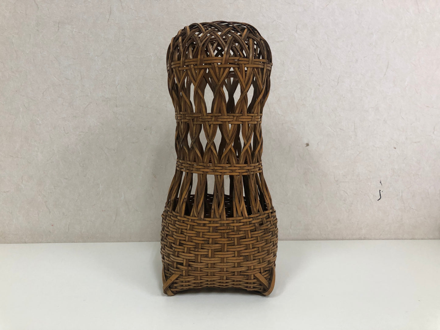 Y3942 FLOWER VASE Bamboo Japan ikebana arrangement interior antique decor