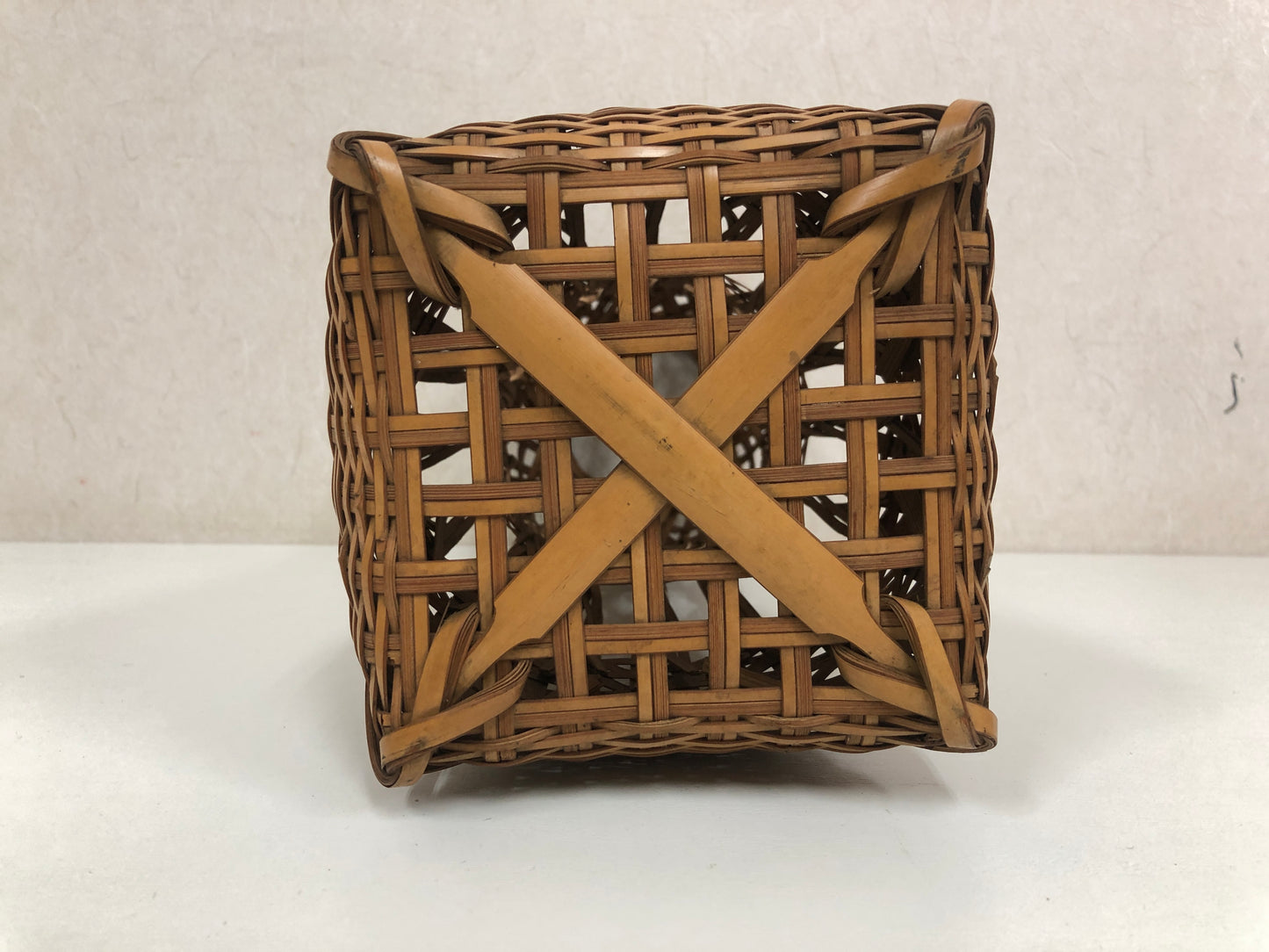 Y3942 FLOWER VASE Bamboo Japan ikebana arrangement interior antique decor