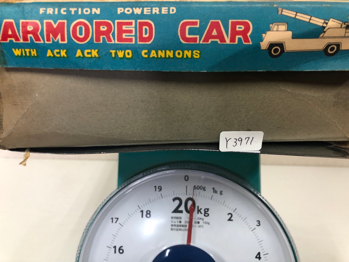 Y3971 TIN TOY Tank armored car combat vehicle box Japanese antique vintage