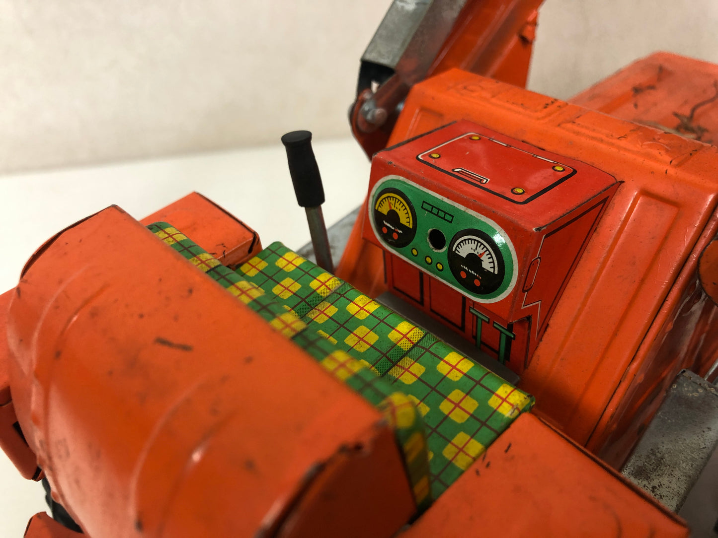 Y3973 TIN TOY Yonezawa Shovel Loader Excavator box Japanese antique vintage