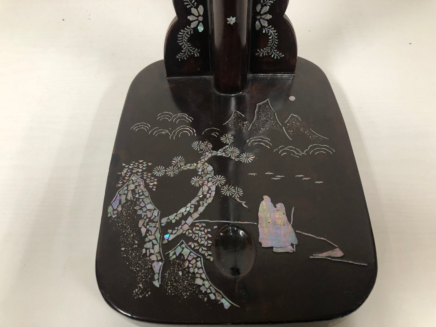 Y4049 OKIMONO Sword Rack kanata holder Makie Raden work Japan antique interior