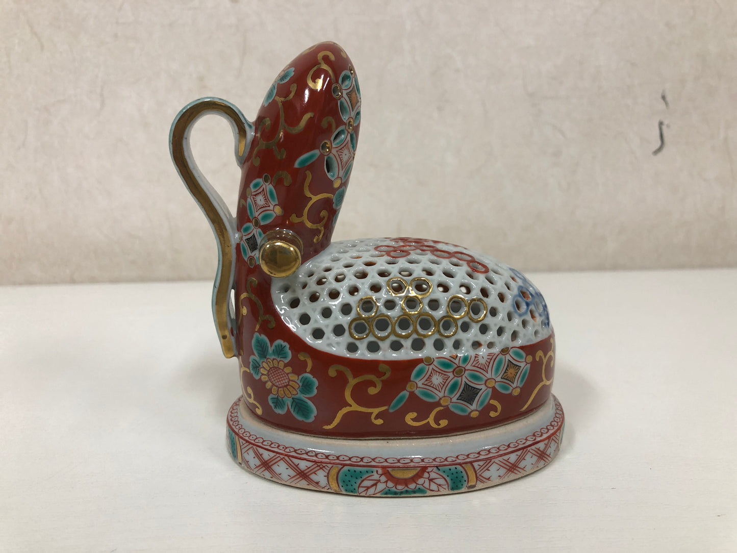 Y4054 KOURO Arita-ware Eboshi signed antique Incense Burner fragrant aroma Japan