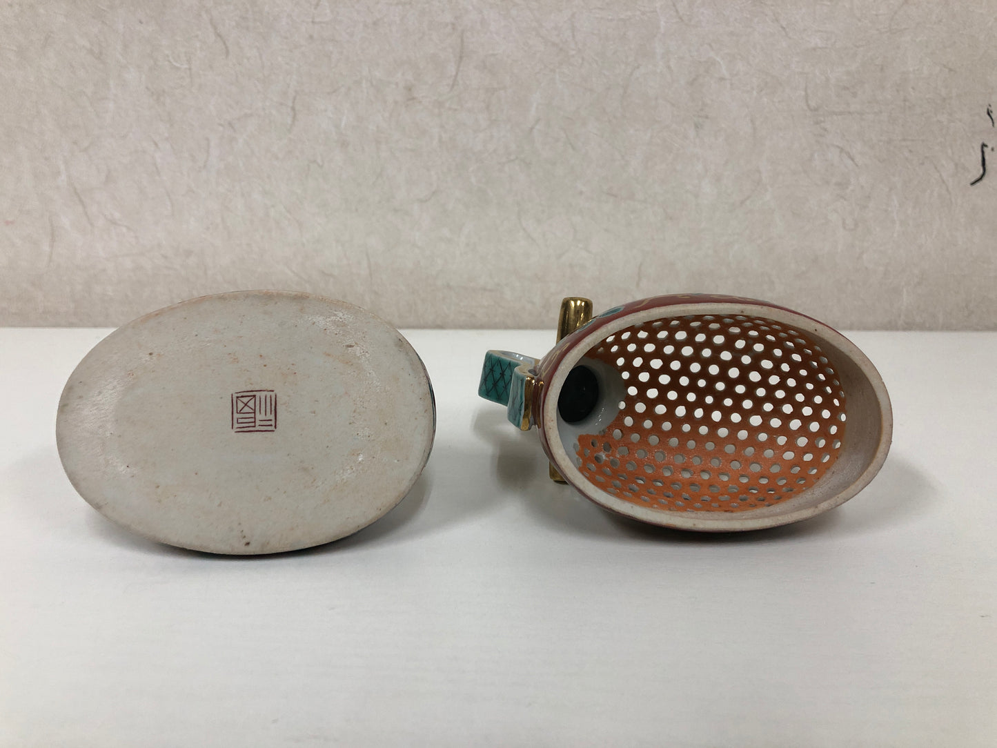 Y4054 KOURO Arita-ware Eboshi signed antique Incense Burner fragrant aroma Japan