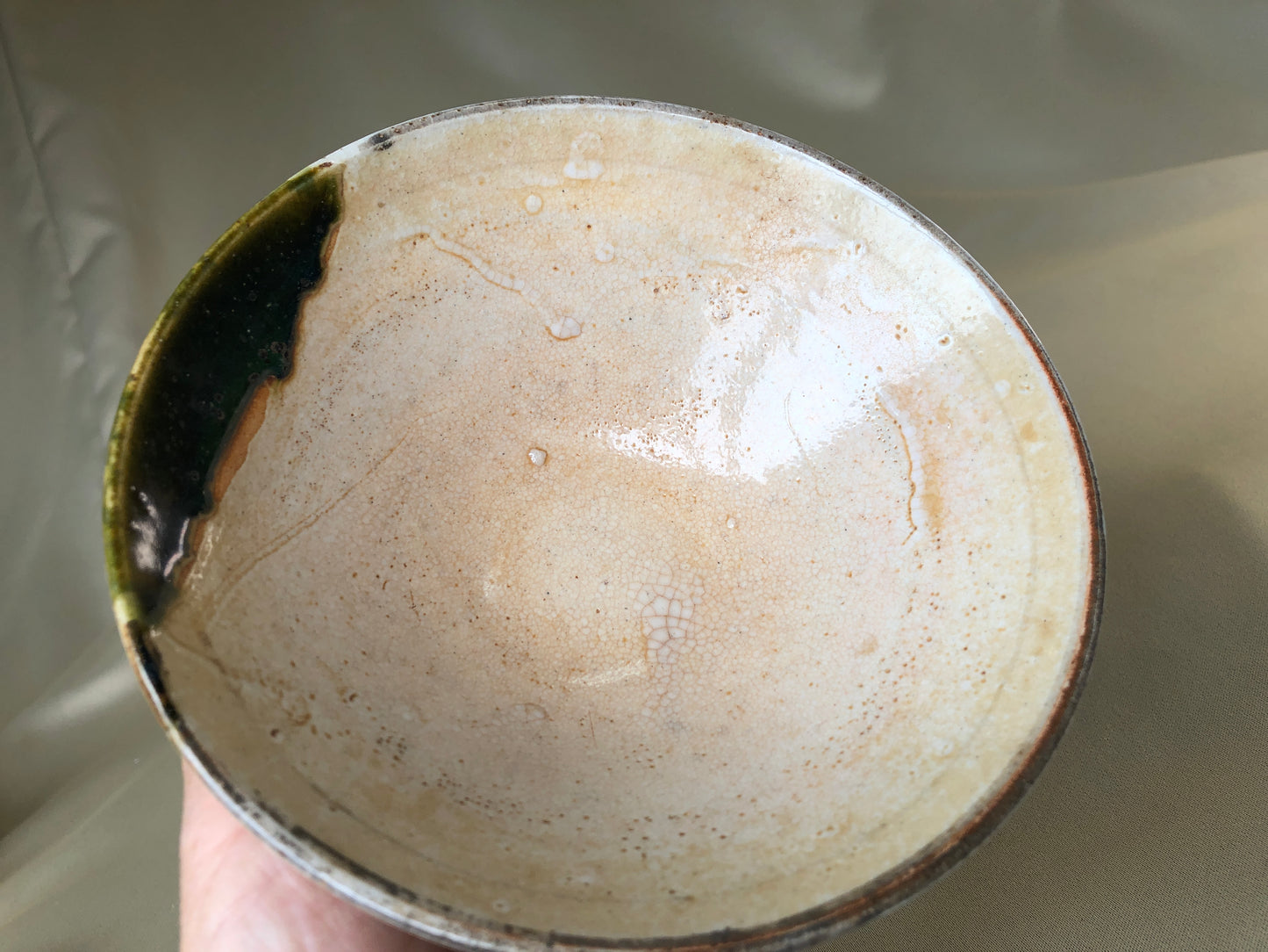 Y4180 CHAWAN Oribe-ware flat Japan antique tea ceremony pottery bowl vintage